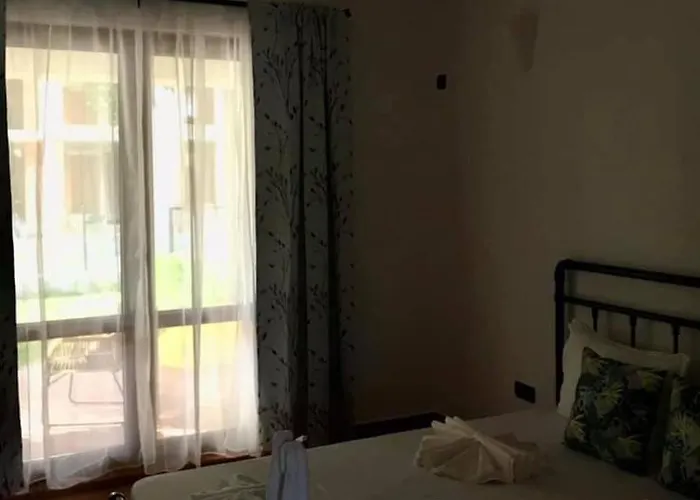 Oasis етаж1 Villa Lozenets